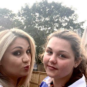 Meet your Posher, Melanie